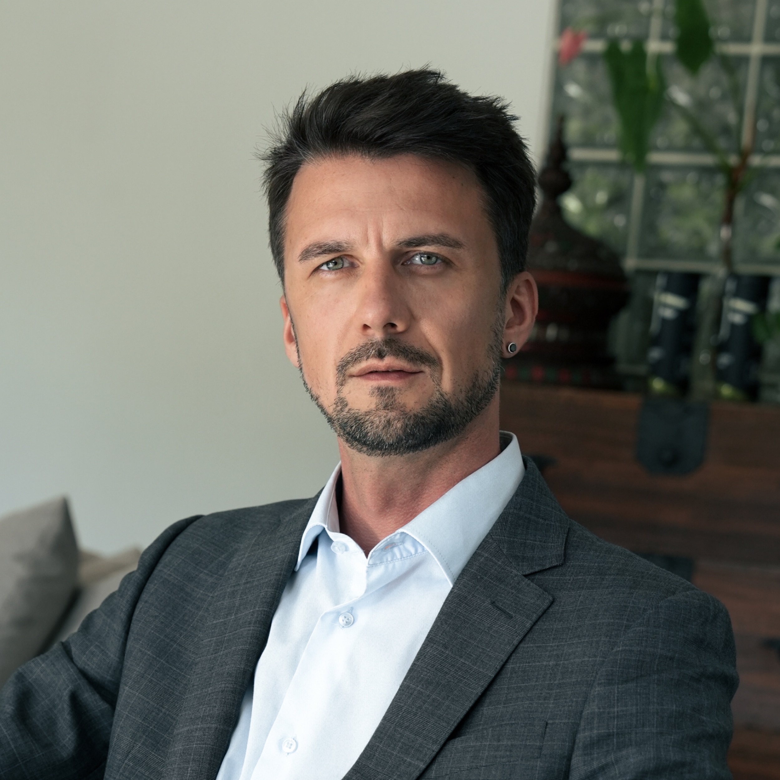 Дмитрий Регеша